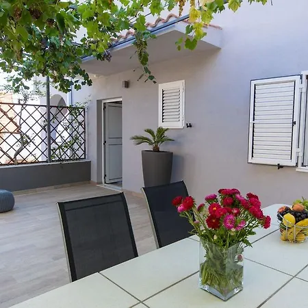 Villa Vila Perla *
