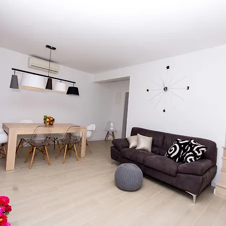 Villa Vila Perla *